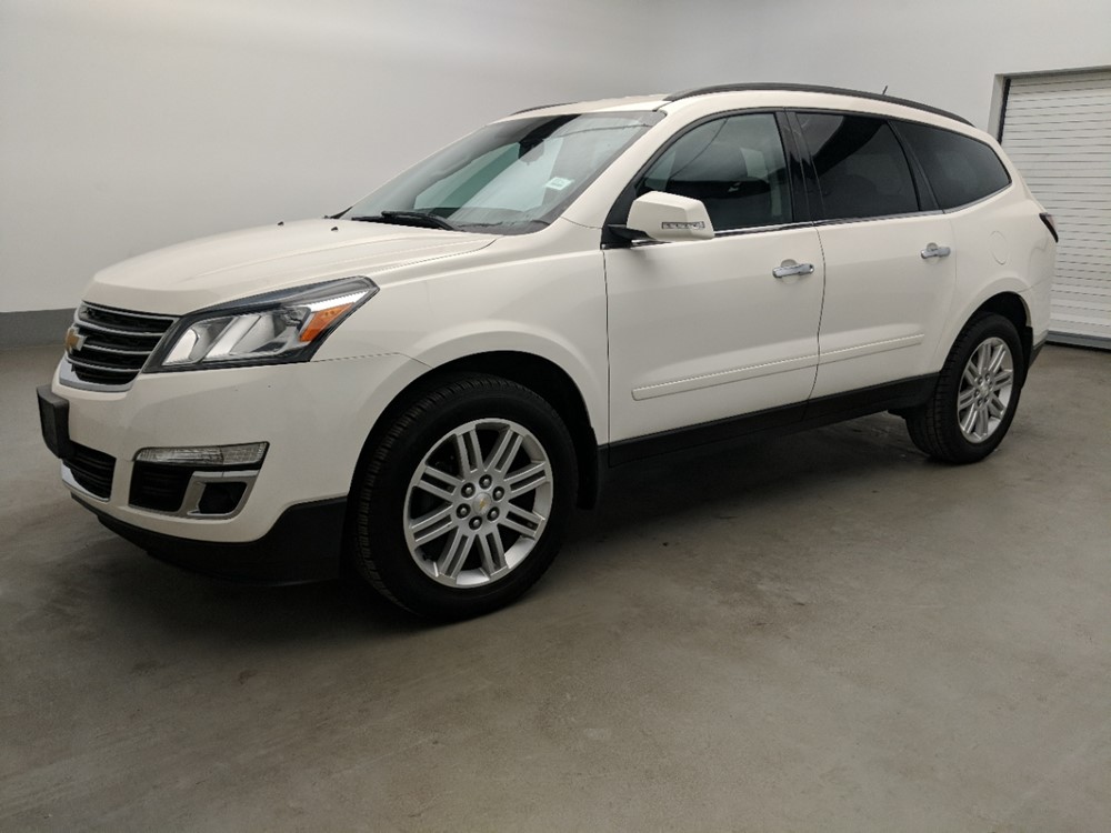 Used 2013 Chevrolet Traverse Driver Front Bumper
