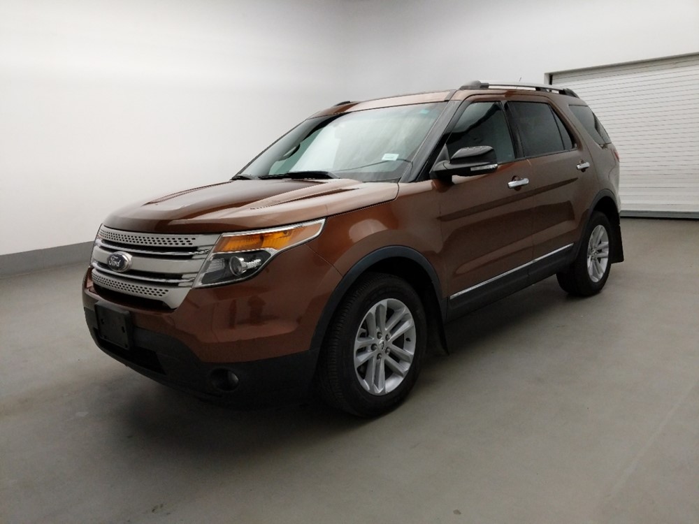 Used 2011 Ford Explorer Driver Front Bumper