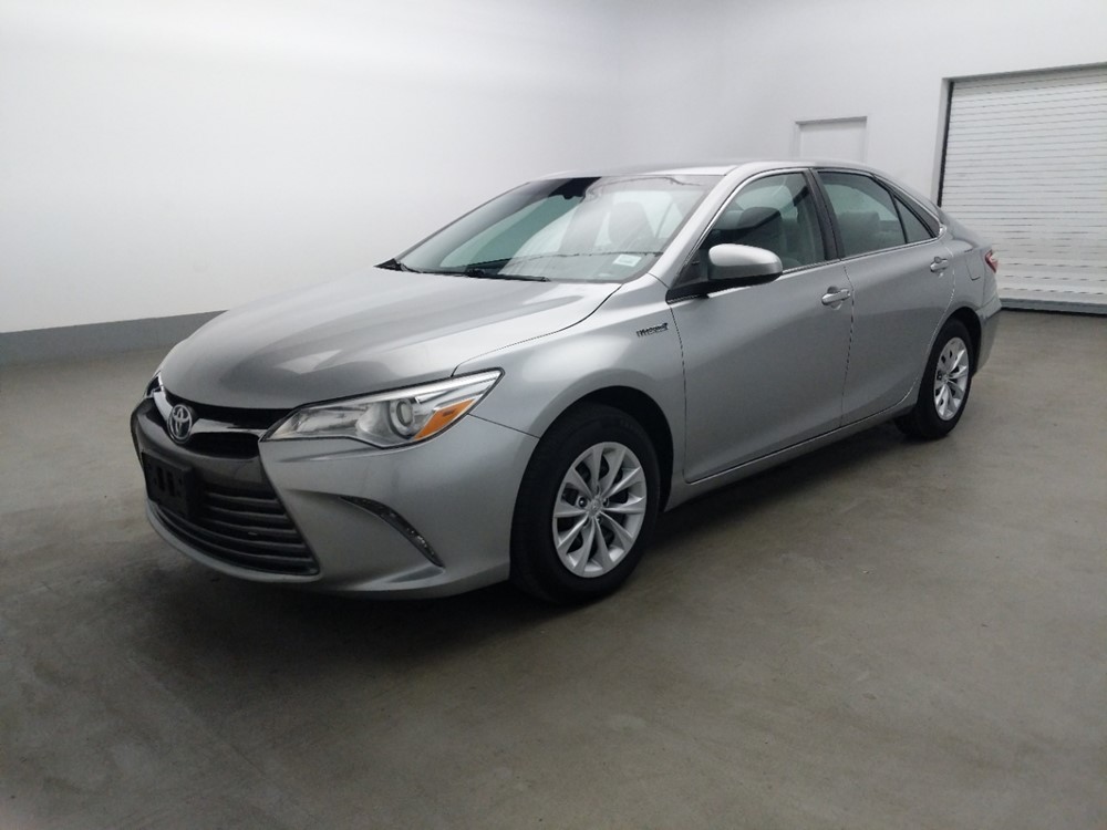 Used 2016 Toyota Camry Driver Front Bumper
