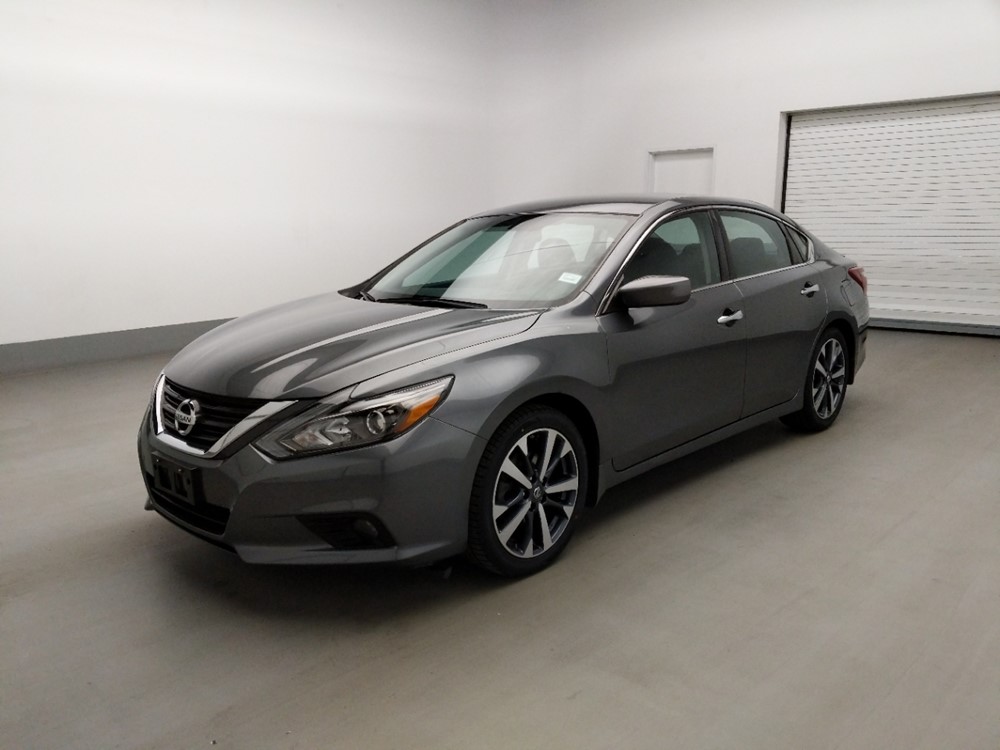 Used 2017 Nissan Altima Driver Front Bumper
