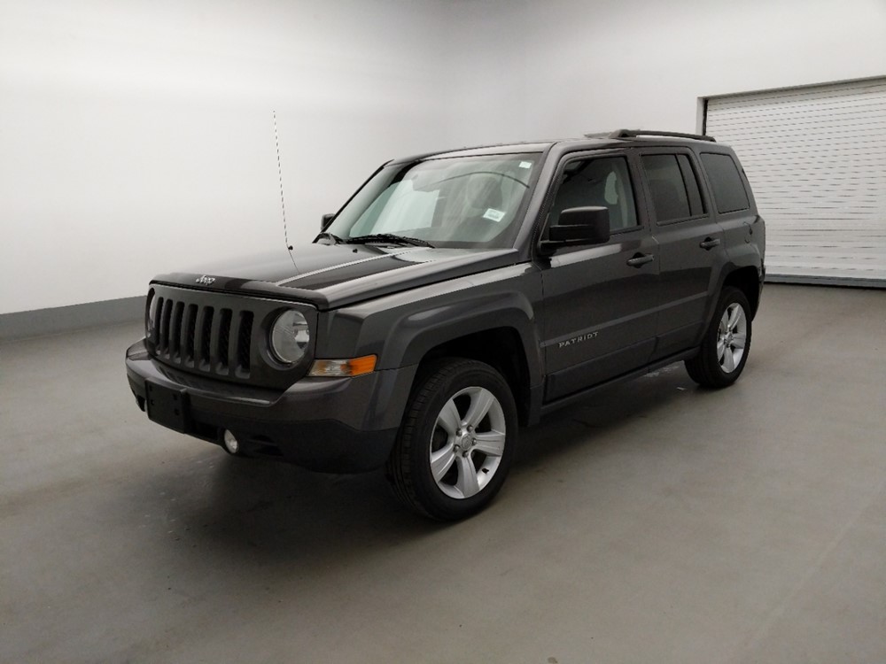 Used 2016 Jeep Patriot Driver Front Bumper