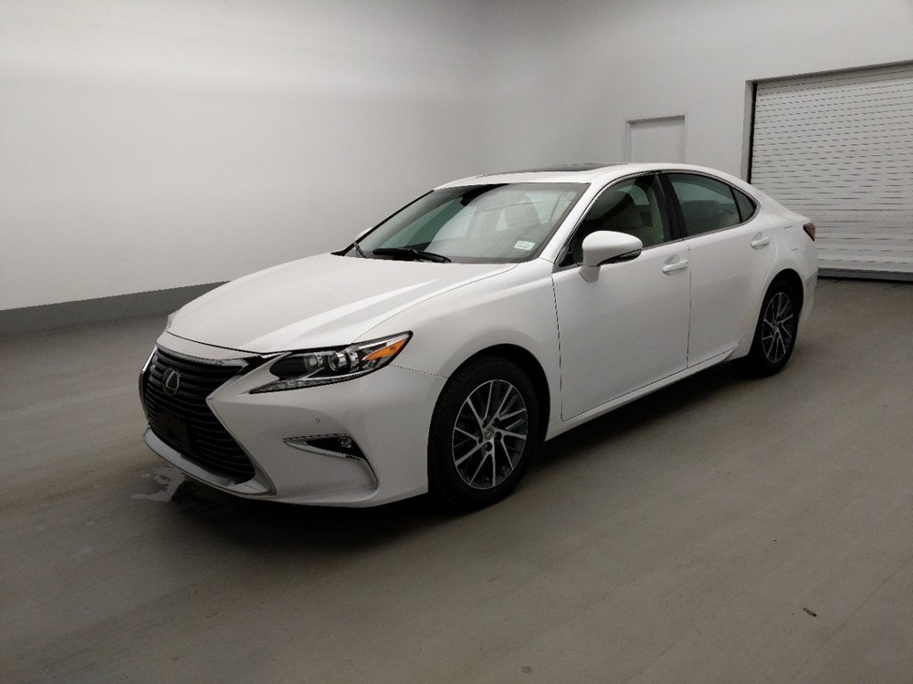 Used 2017 Lexus ES 350 Driver Front Bumper