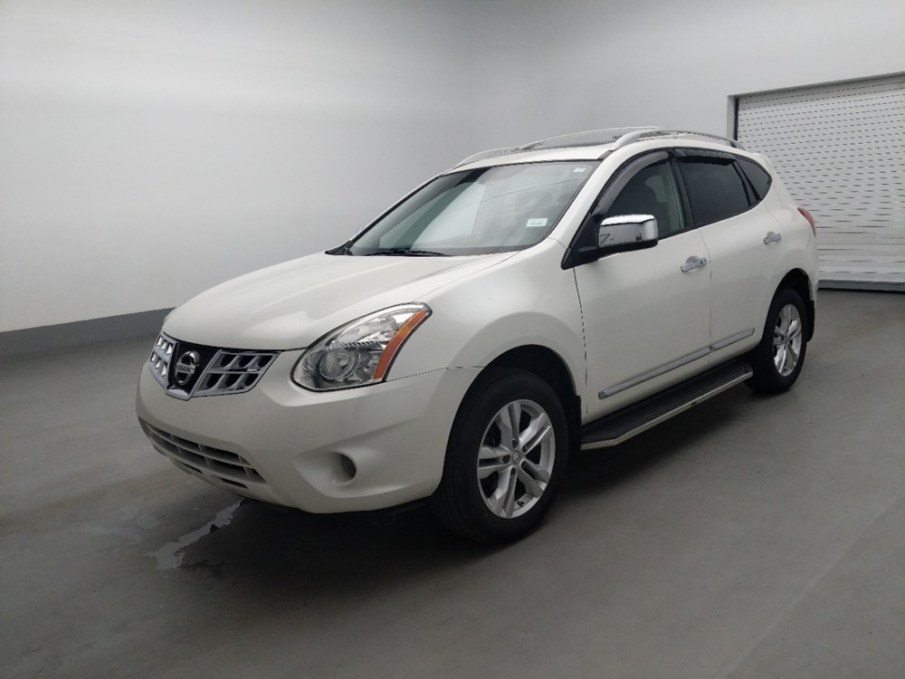 Used 2013 Nissan Rogue Driver Front Bumper