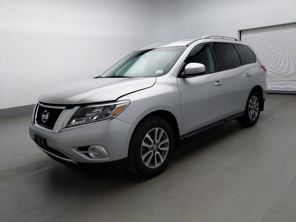 Used 2016 Nissan Pathfinder Driver Front Bumper