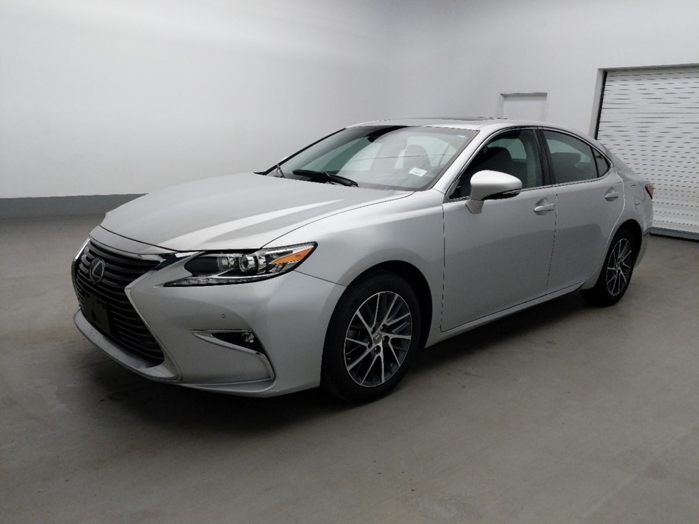 Used 2017 Lexus ES 350 Driver Front Bumper
