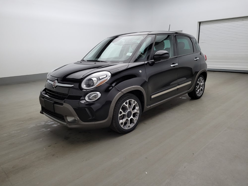 Used 2017 FIAT 500L Driver Front Bumper