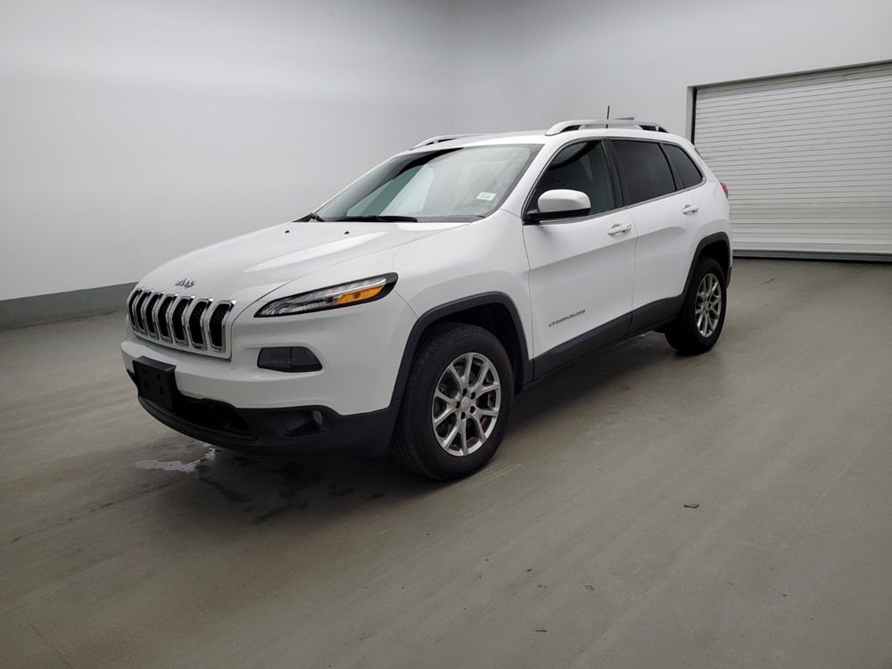 Used 2018 Jeep Cherokee Driver Front Bumper