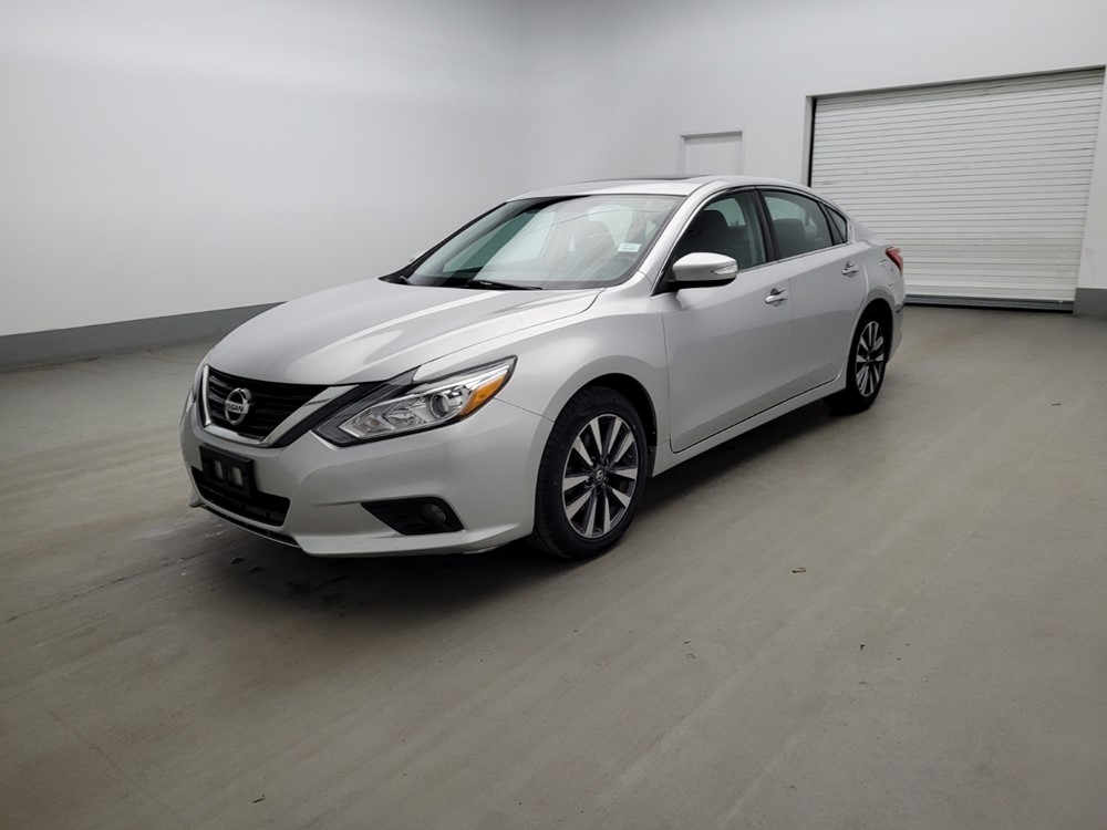Used 2017 Nissan Altima Driver Front Bumper
