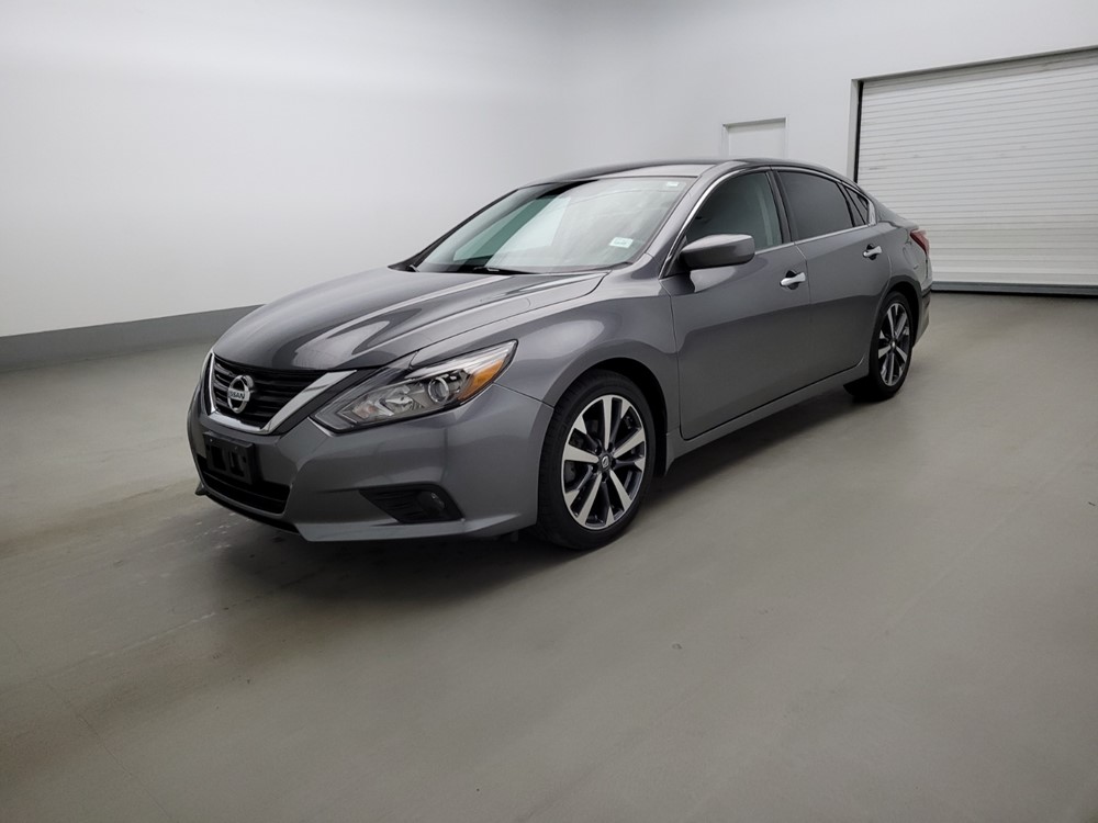 Used 2017 Nissan Altima Driver Front Bumper