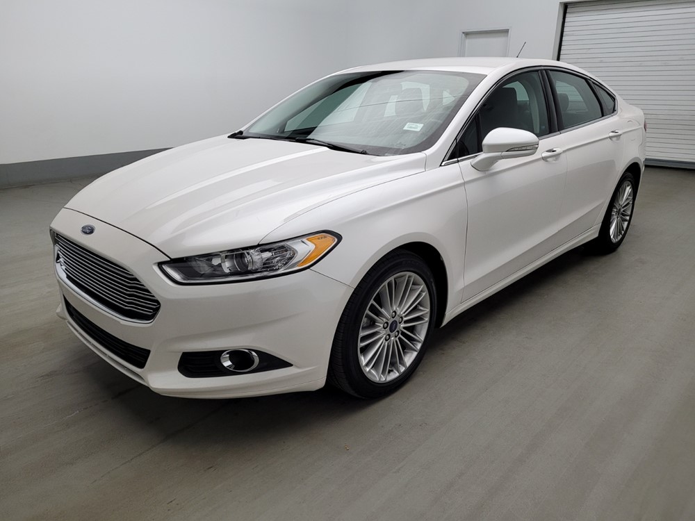 Used 2016 Ford Fusion Driver Front Bumper