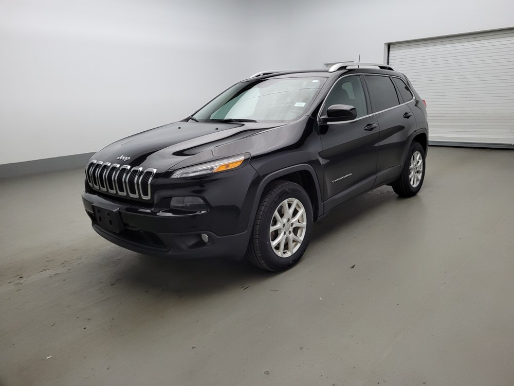 Used 2018 Jeep Cherokee Driver Front Bumper