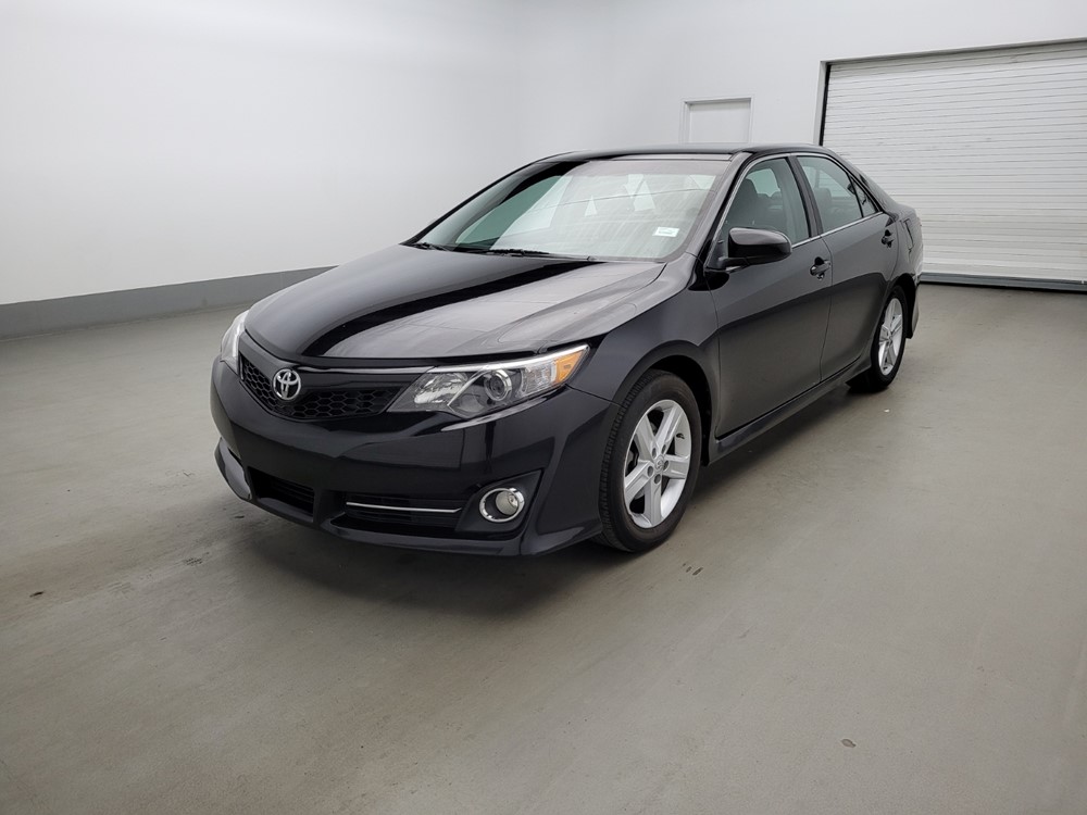 Used 2012 Toyota Camry Driver Front Bumper