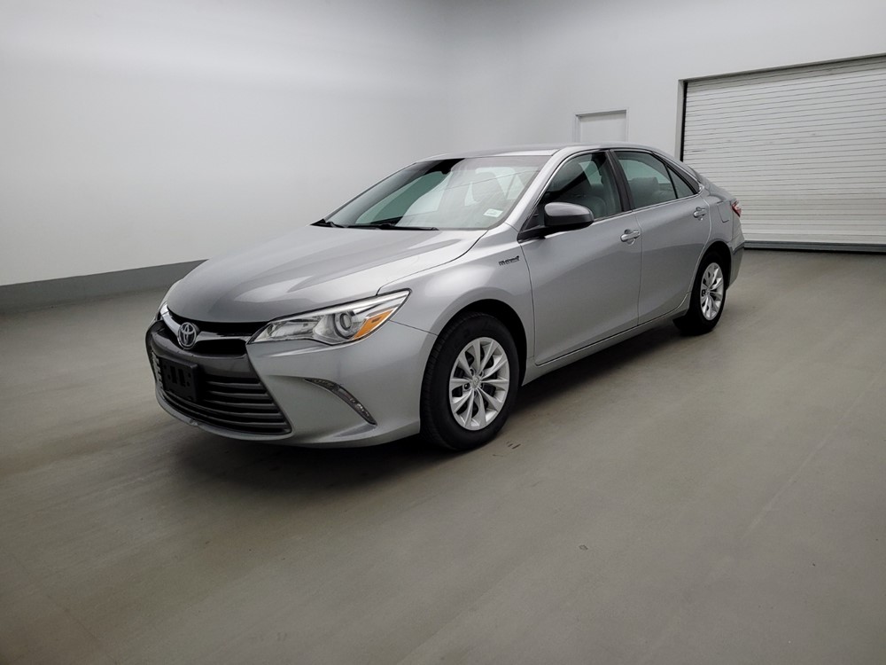 Used 2016 Toyota Camry Driver Front Bumper