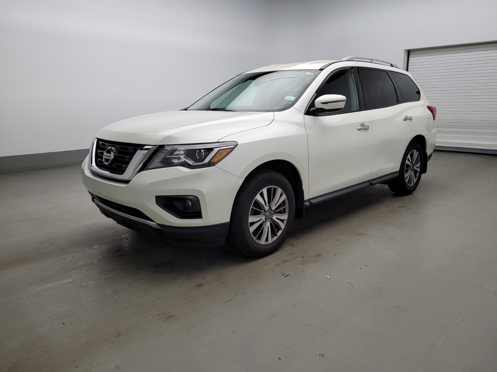 Used 2018 Nissan Pathfinder Driver Front Bumper