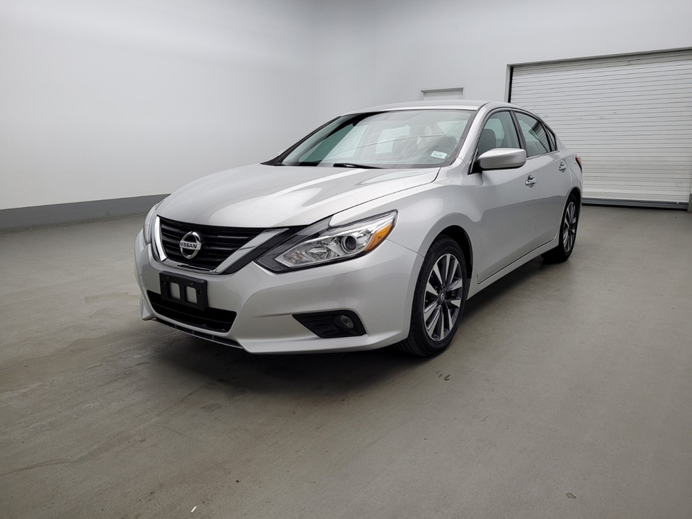 Used 2017 Nissan Altima Driver Front Bumper