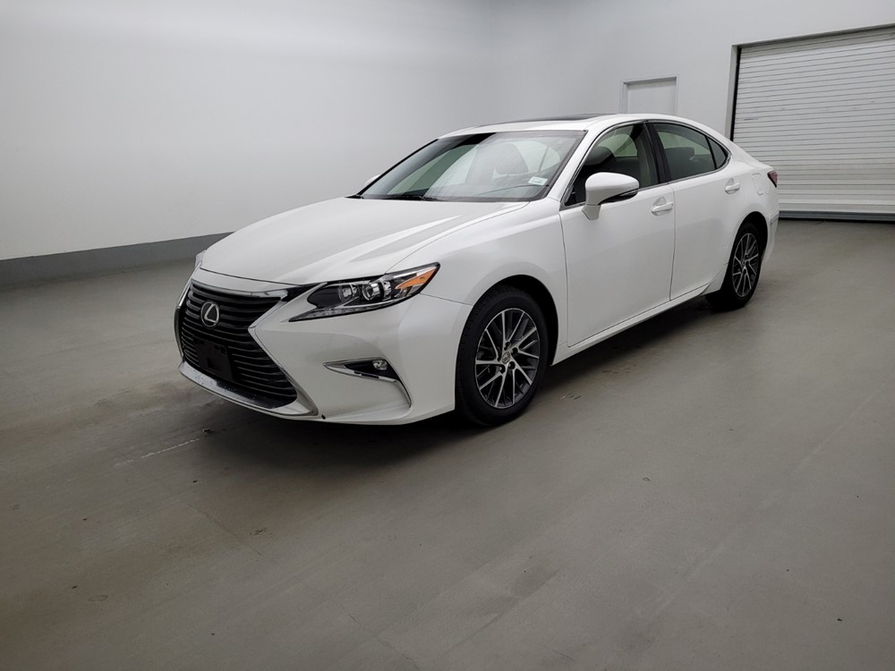 Used 2016 Lexus ES 350 Driver Front Bumper