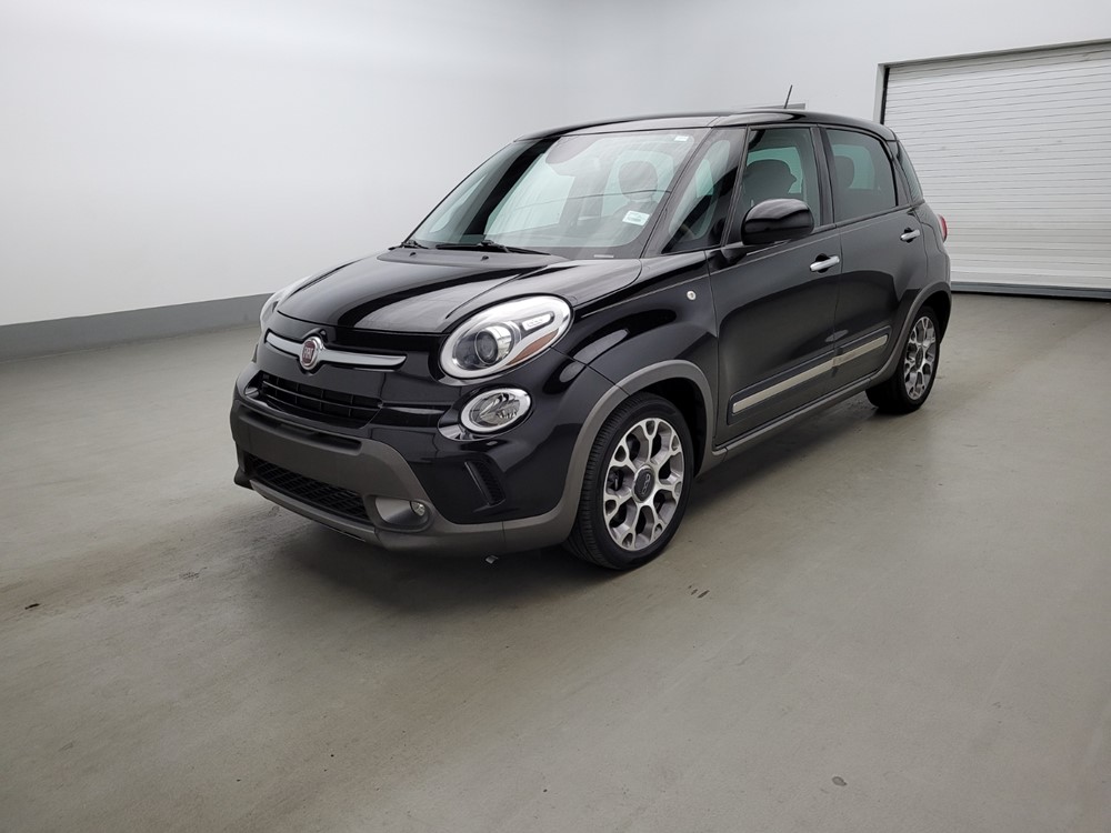 Used 2014 FIAT 500L Driver Front Bumper