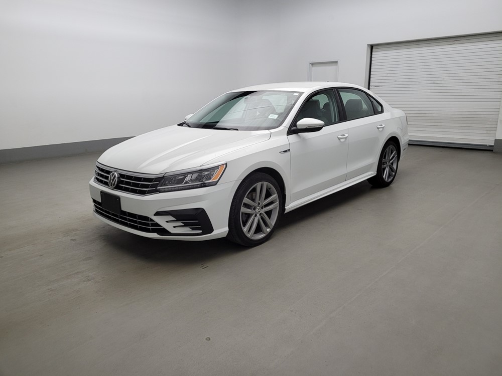 Used 2018 Volkswagen Passat Driver Front Bumper