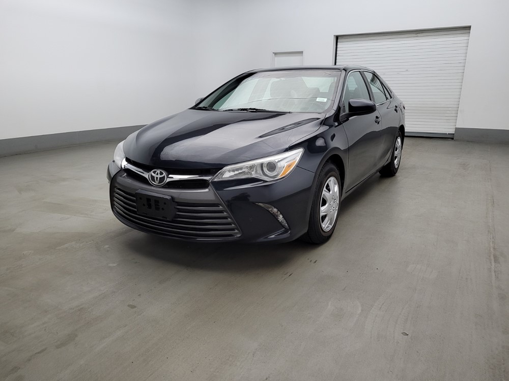 Used 2016 Toyota Camry Driver Front Bumper