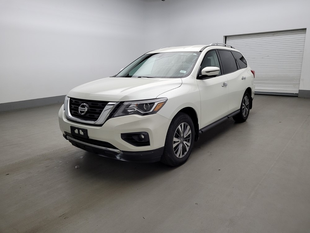 Used 2017 Nissan Pathfinder Driver Front Bumper