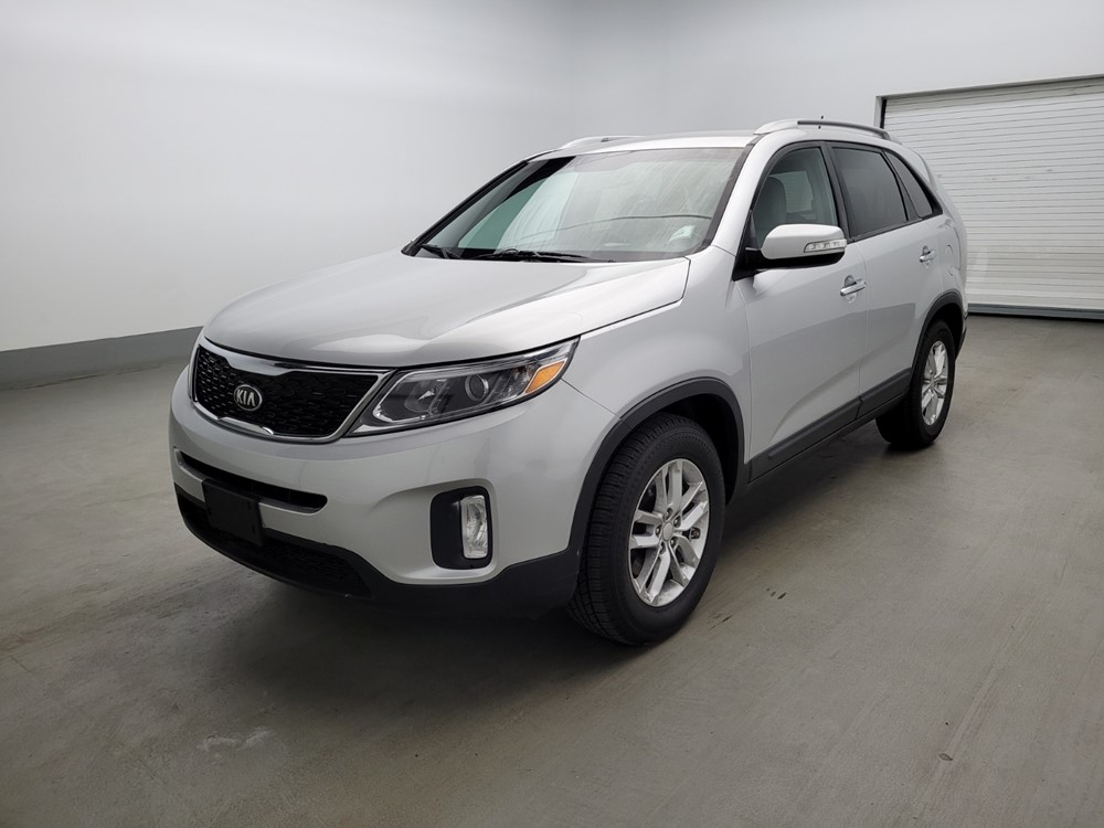 Used 2014 Kia Sorento Driver Front Bumper