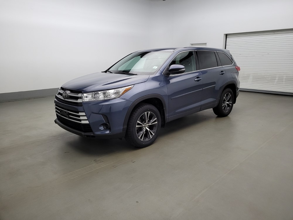 Used 2018 Toyota Highlander Driver Front Bumper