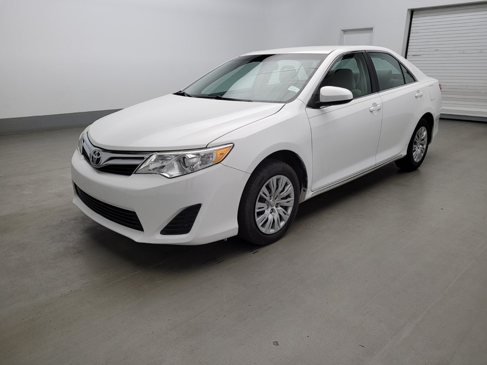 Used 2012 Toyota Camry Driver Front Bumper