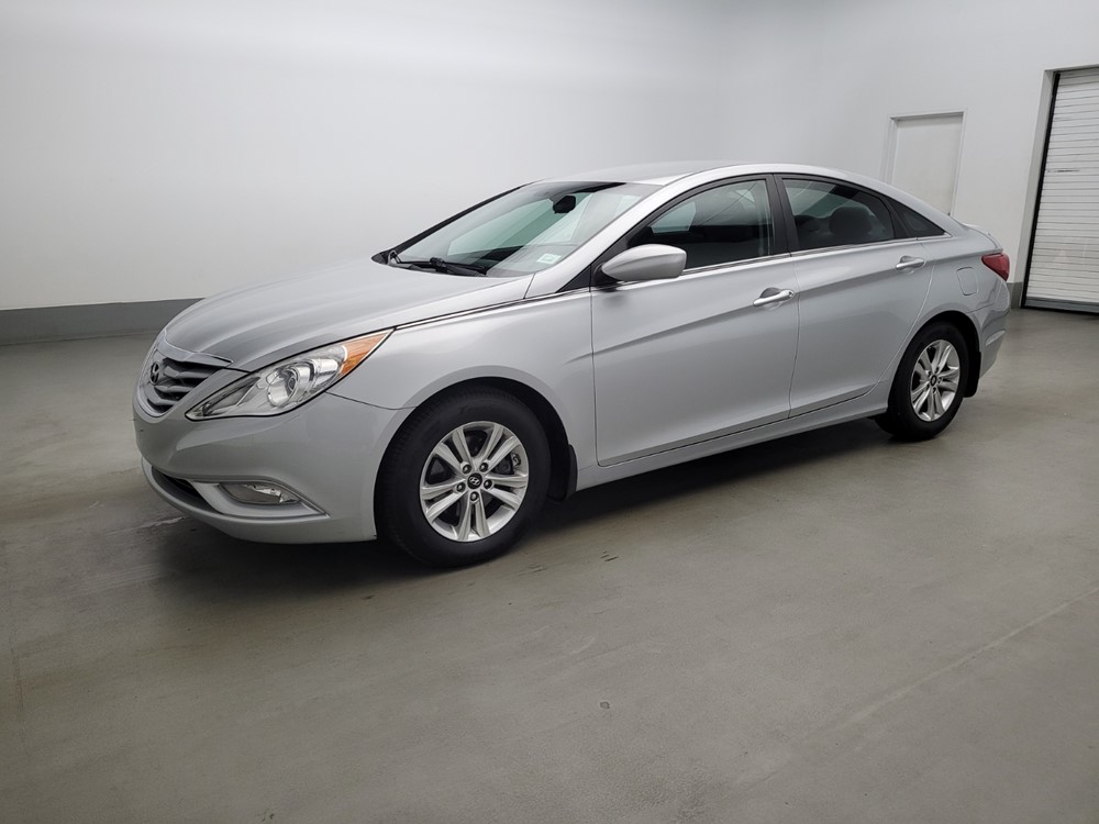 Used 2013 Hyundai Sonata Driver Front Bumper