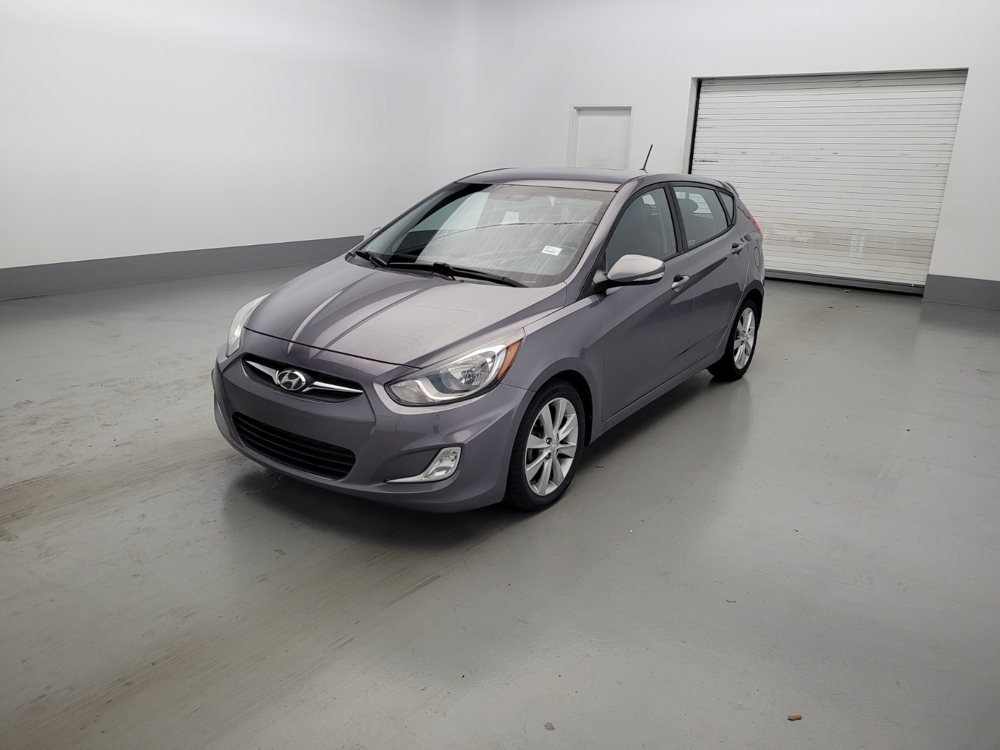 Used 2013 Hyundai Accent Driver Front Bumper