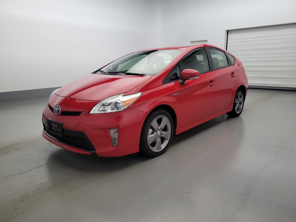 Used 2015 Toyota Prius Driver Front Bumper