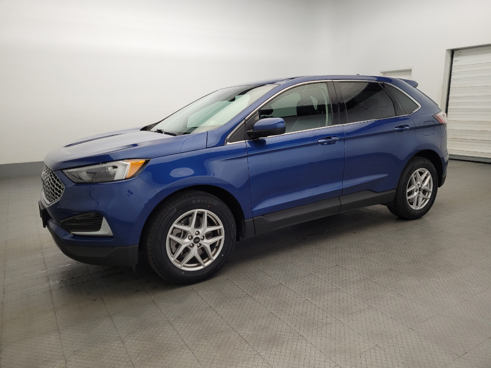 2023 Ford Edge SEL photo 2