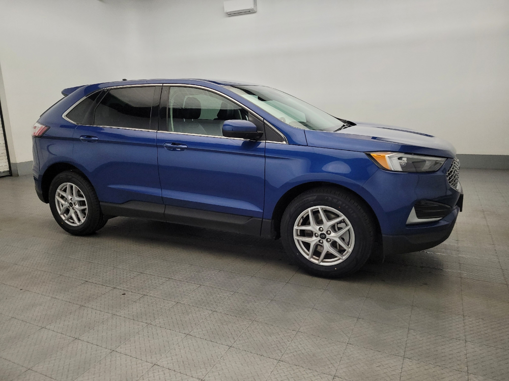 2023 Ford Edge SEL photo 9