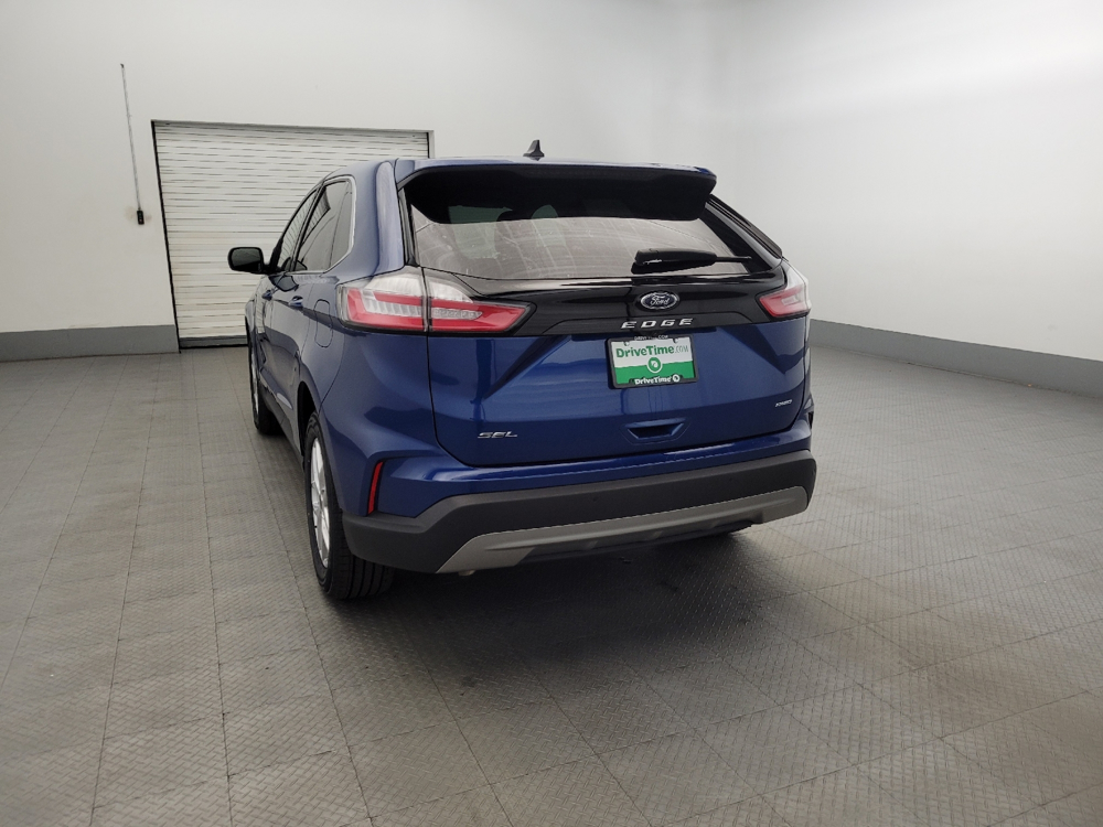 2023 Ford Edge SEL photo 5