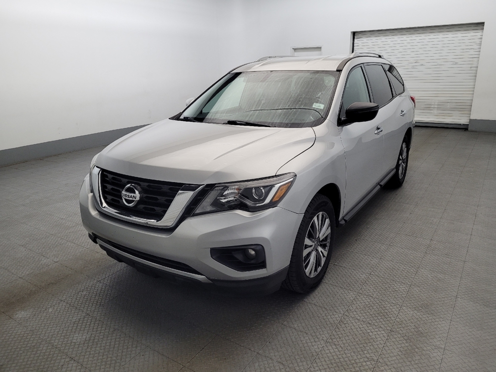 2020 Nissan Pathfinder SV's photo