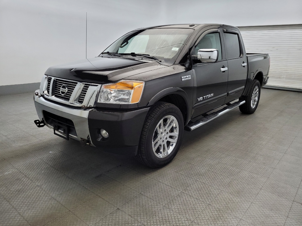 2014 Nissan Titan SL's photo