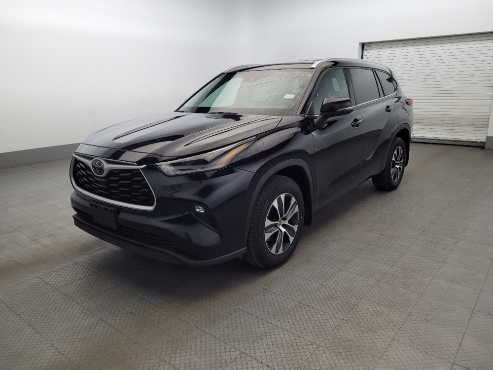 2021 Toyota Highlander XLE's photo
