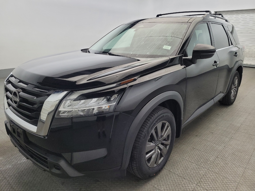 2022 Nissan Pathfinder SV's photo