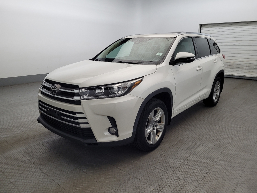 2017 Toyota Highlander Limited's photo