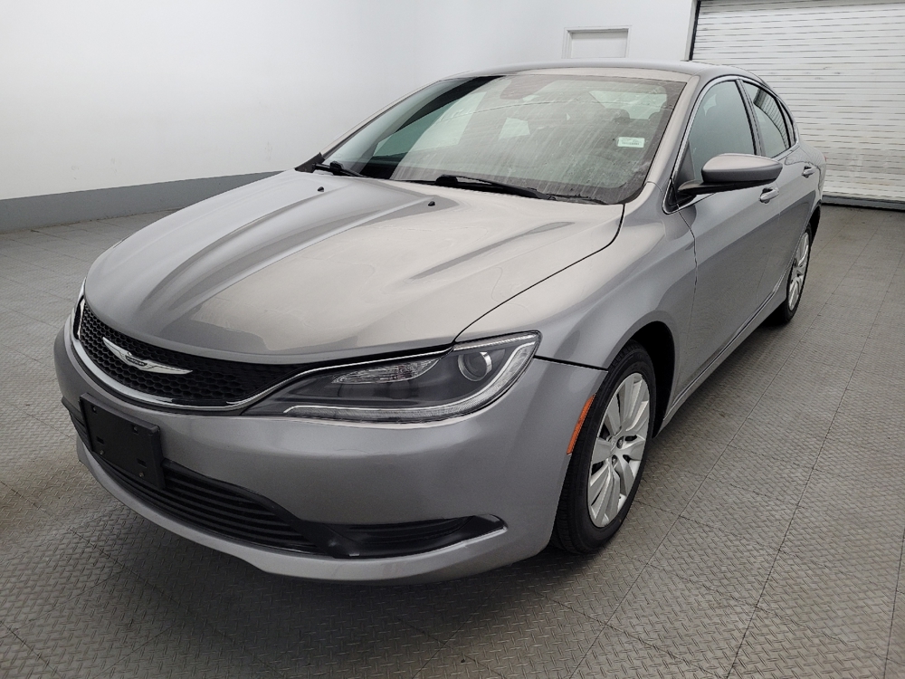 2017 Chrysler 200 LX's photo
