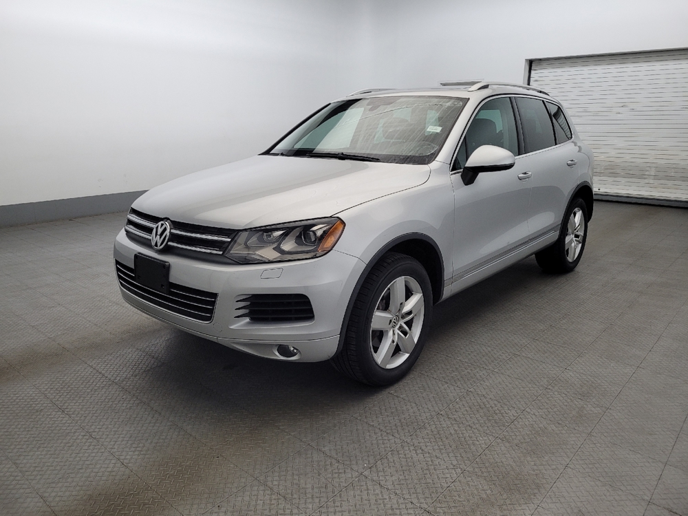 2014 Volkswagen Touareg Lux's photo
