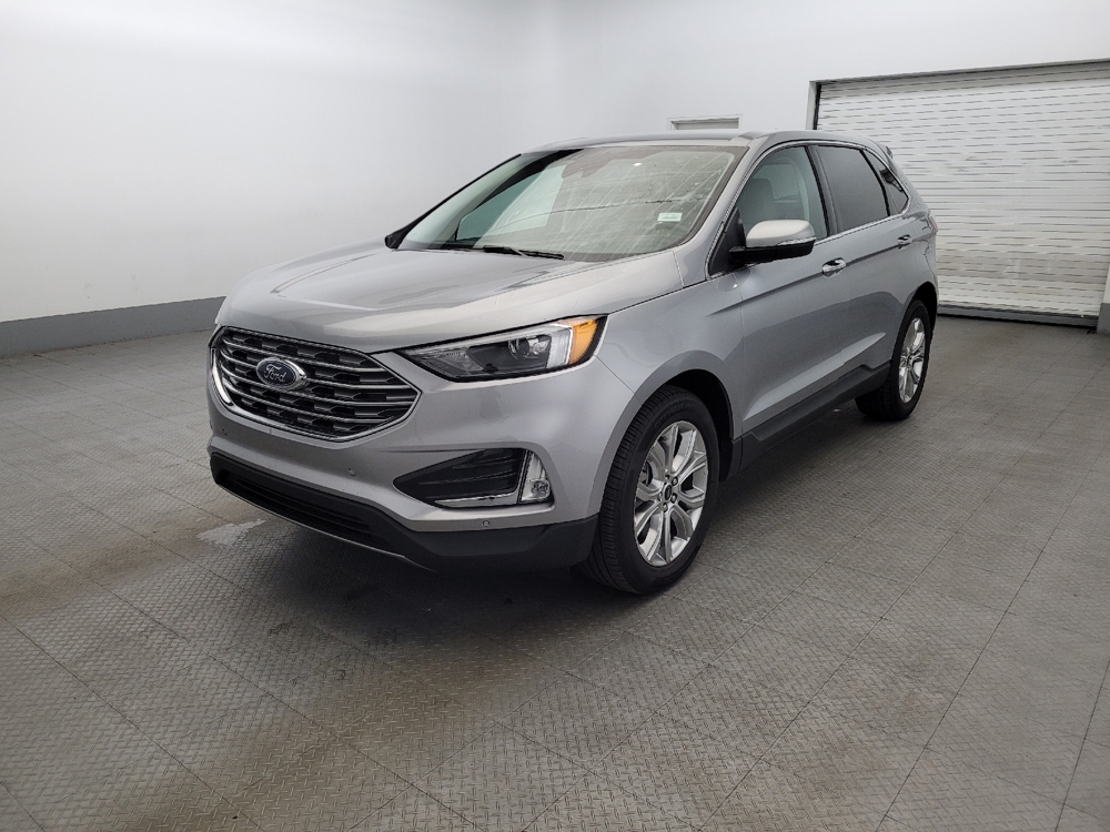 2024 Ford Edge Titanium's photo