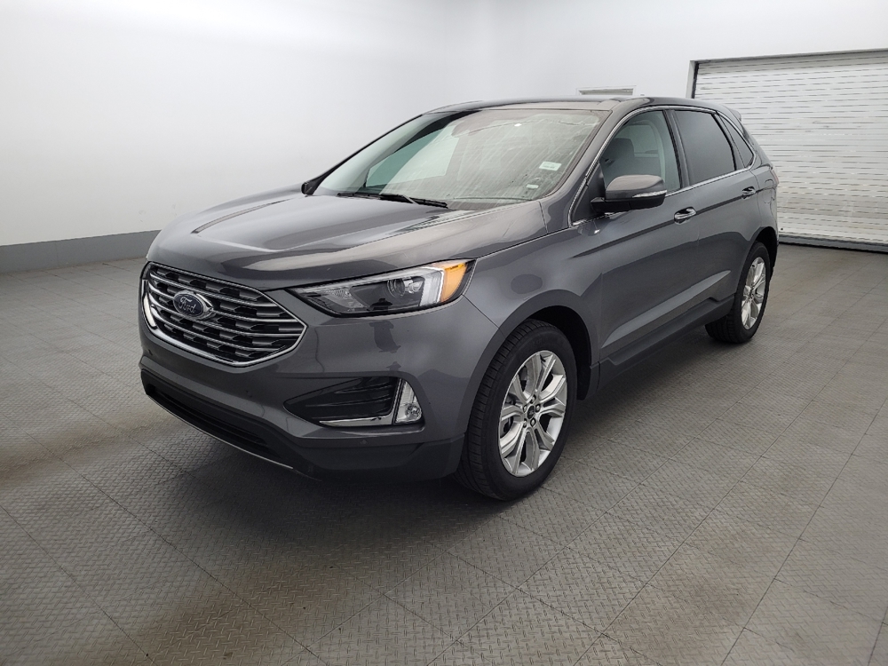 2024 Ford Edge Titanium's photo
