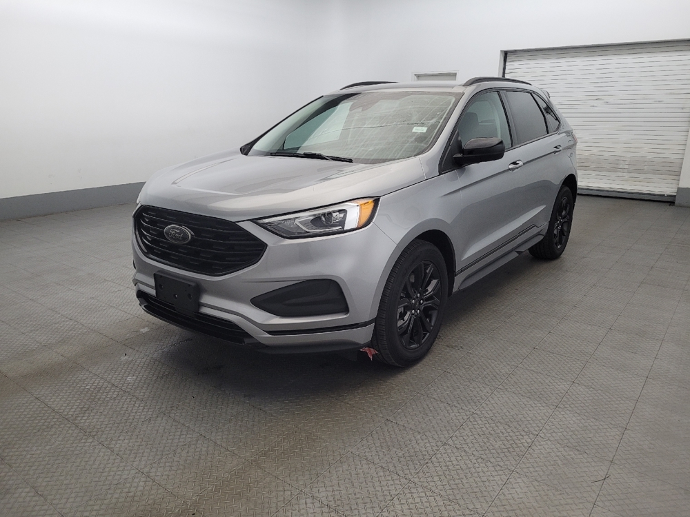 2022 Ford Edge SE's photo