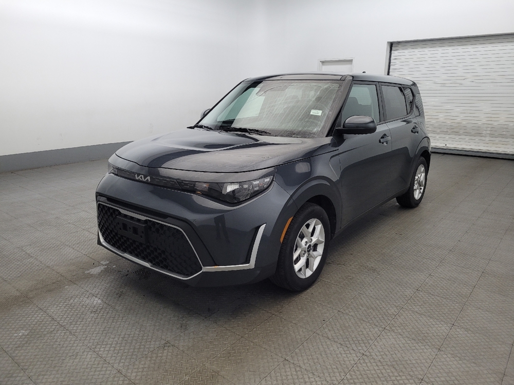 2024 Kia Soul LX's photo