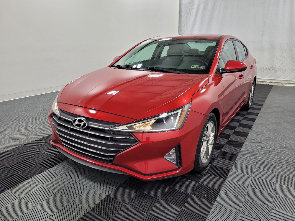 2019 Hyundai Elantra SEL's photo