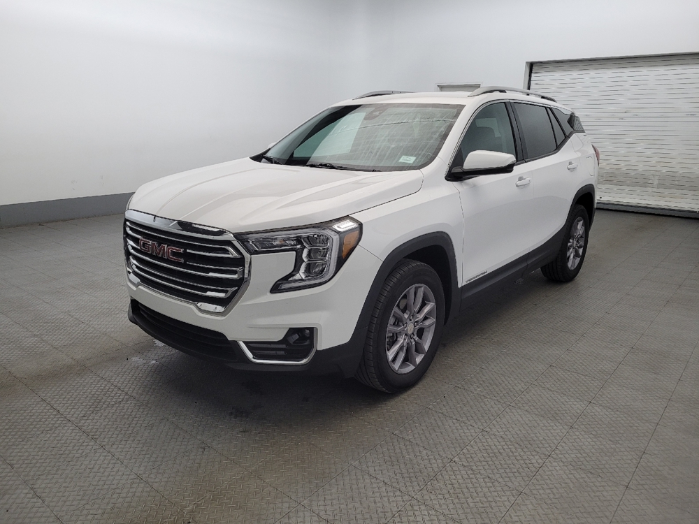 2024 GMC Terrain SLT's photo