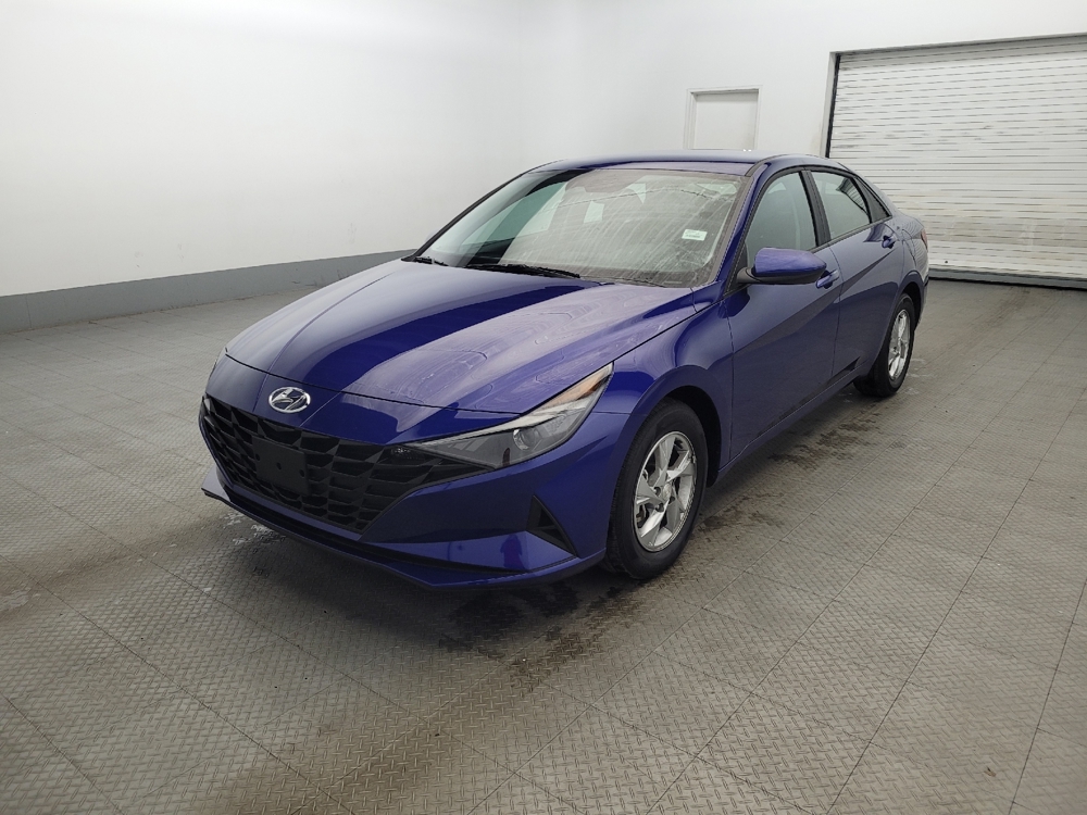 2022 Hyundai Elantra SE's photo