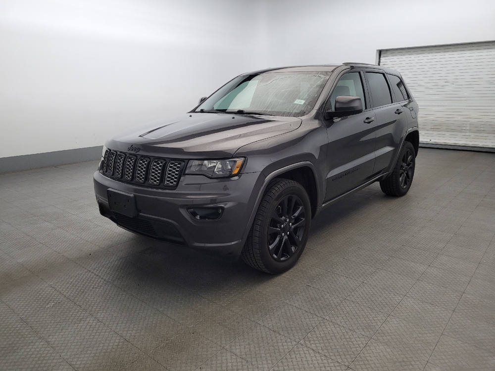 2019 Jeep Grand Cherokee Altitude's photo