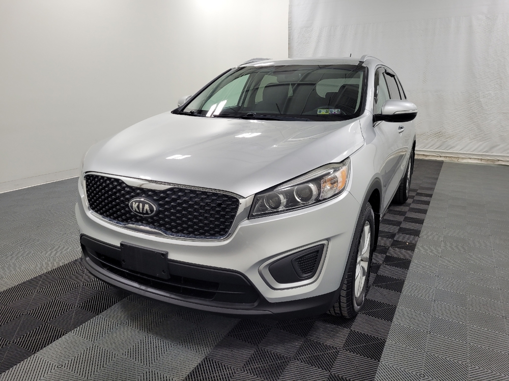 2017 Kia Sorento LX's photo