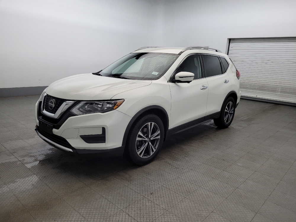 2019 Nissan Rogue SV's photo
